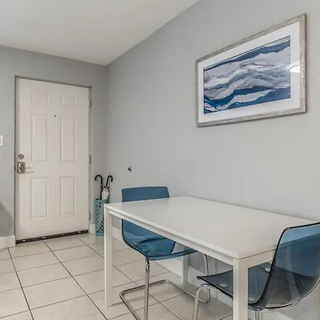 Treasure Island Retreat Steps To Beach St. Pete Beach Exterior foto