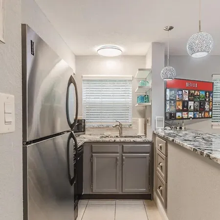 Treasure Island Retreat Steps To Beach St. Pete Beach Exterior foto