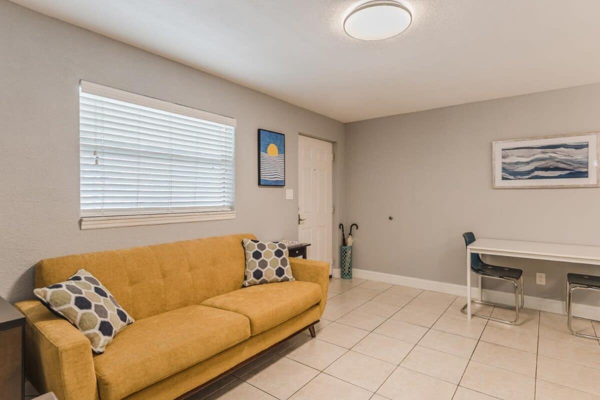 Treasure Island Retreat Steps To Holiday home